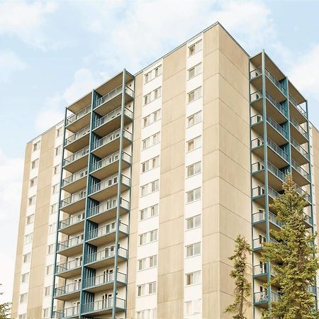Coast Fraser Tower Yellowknife Bagian luar foto