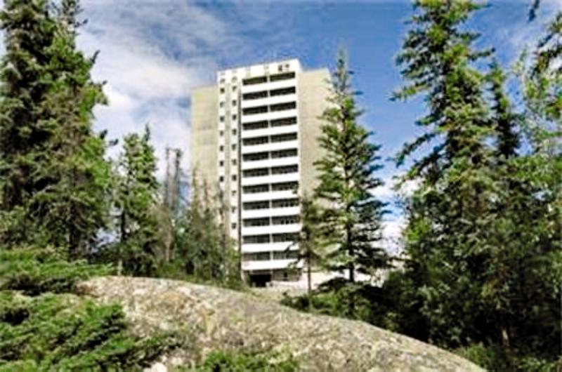 Coast Fraser Tower Yellowknife Bagian luar foto