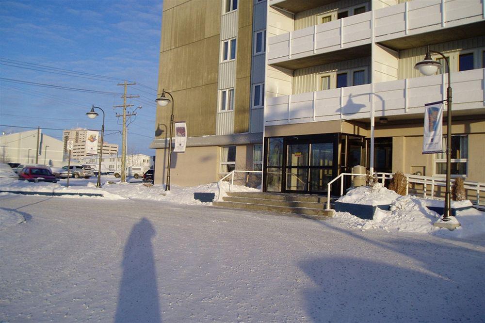 Coast Fraser Tower Yellowknife Bagian luar foto